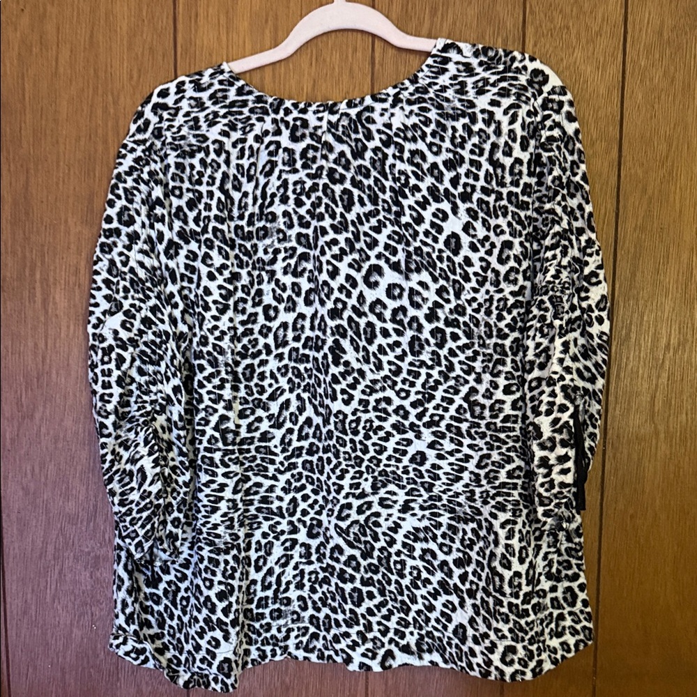 Cato Black & White Leopard Print V-Neck Tunic - Picture 3 of 4